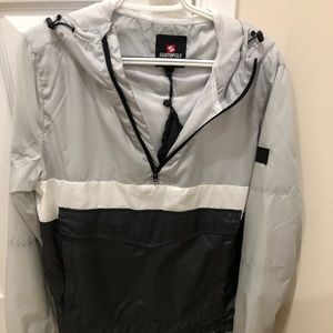 White southpole windbreaker
